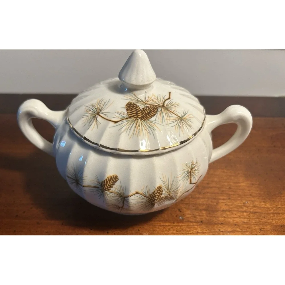 VTG Narumi Shasta Pinecone Sugar Bowl Porcelain Gold Trim CG30